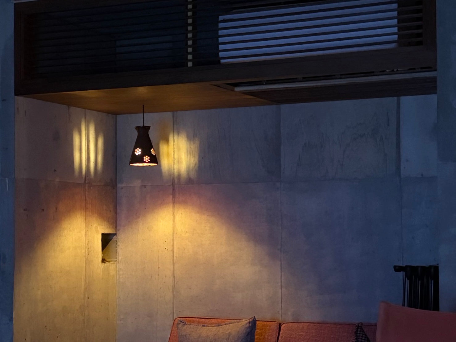 Pendant Lampの取り付け、お手伝いいたします。