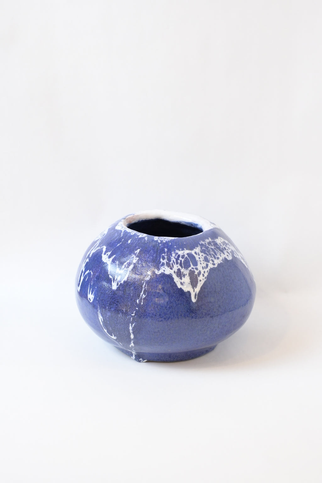 Ceramic Vase “Anja” (FAT LAVA?)
