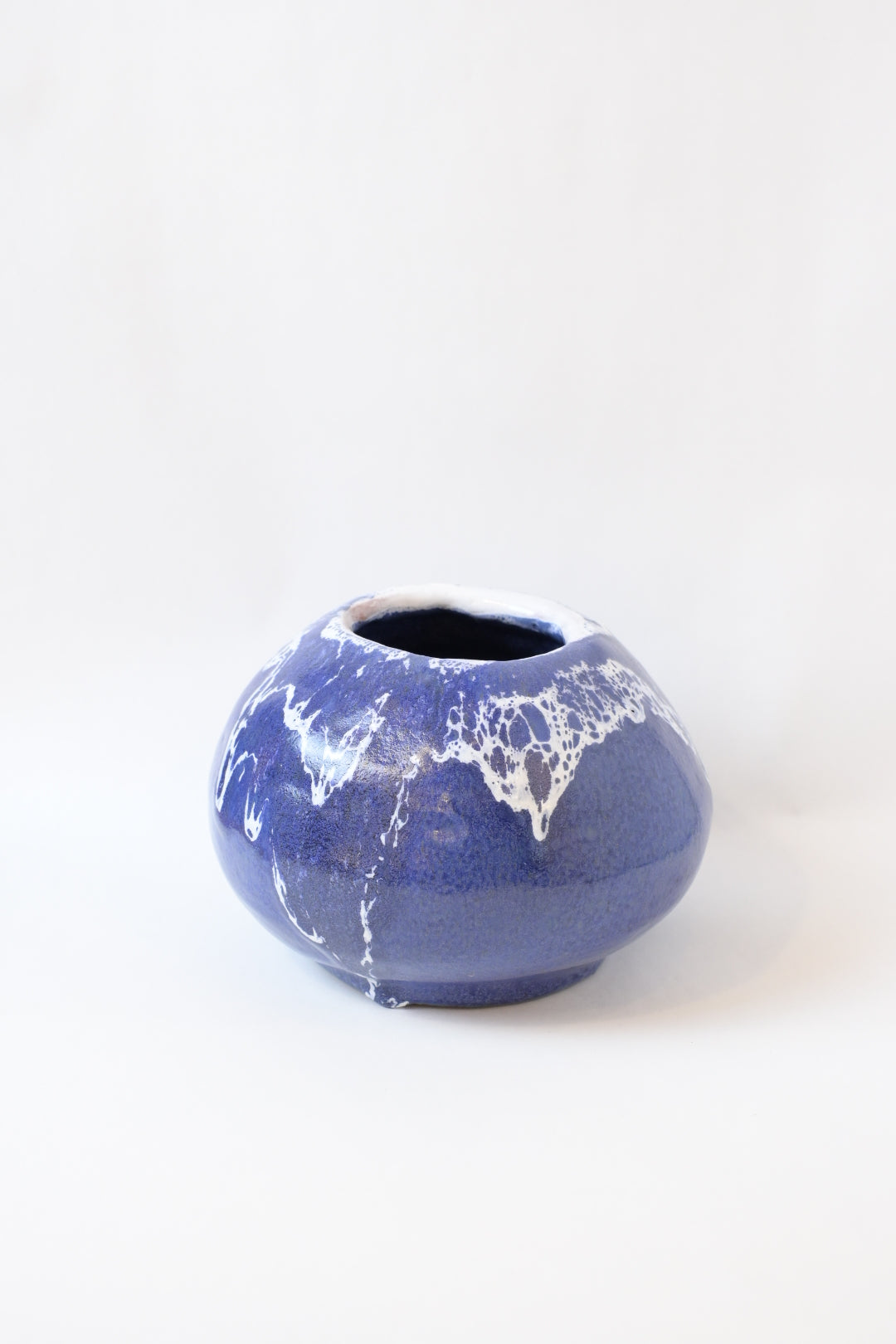 Ceramic Vase “Anja” (FAT LAVA?)