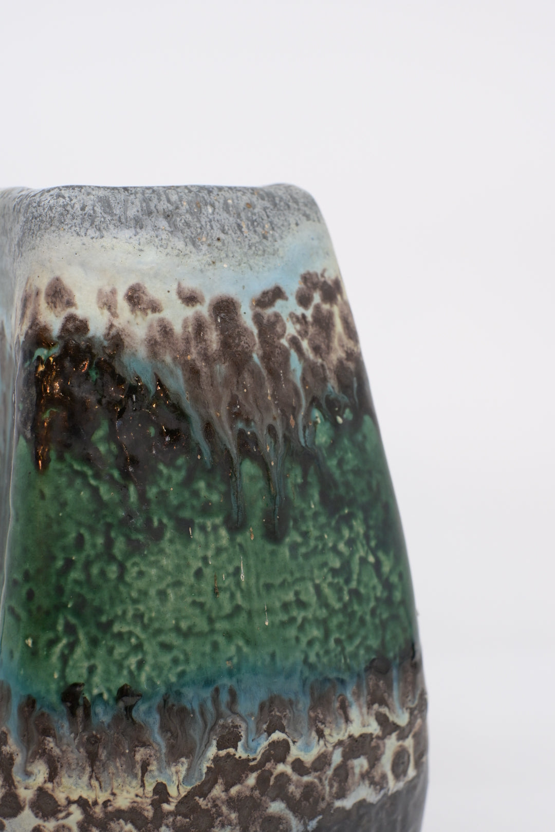 FAT LAVA Vase “Dümler & Breiden RELIEF20/20, POLAR“