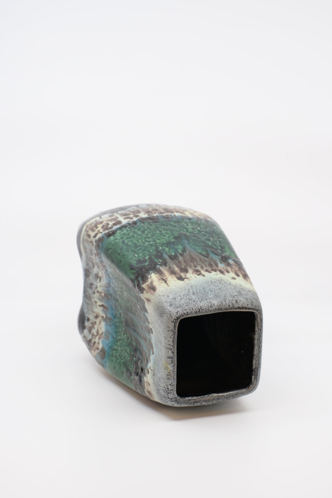 FAT LAVA Vase “Dümler & Breiden RELIEF20/20, POLAR“