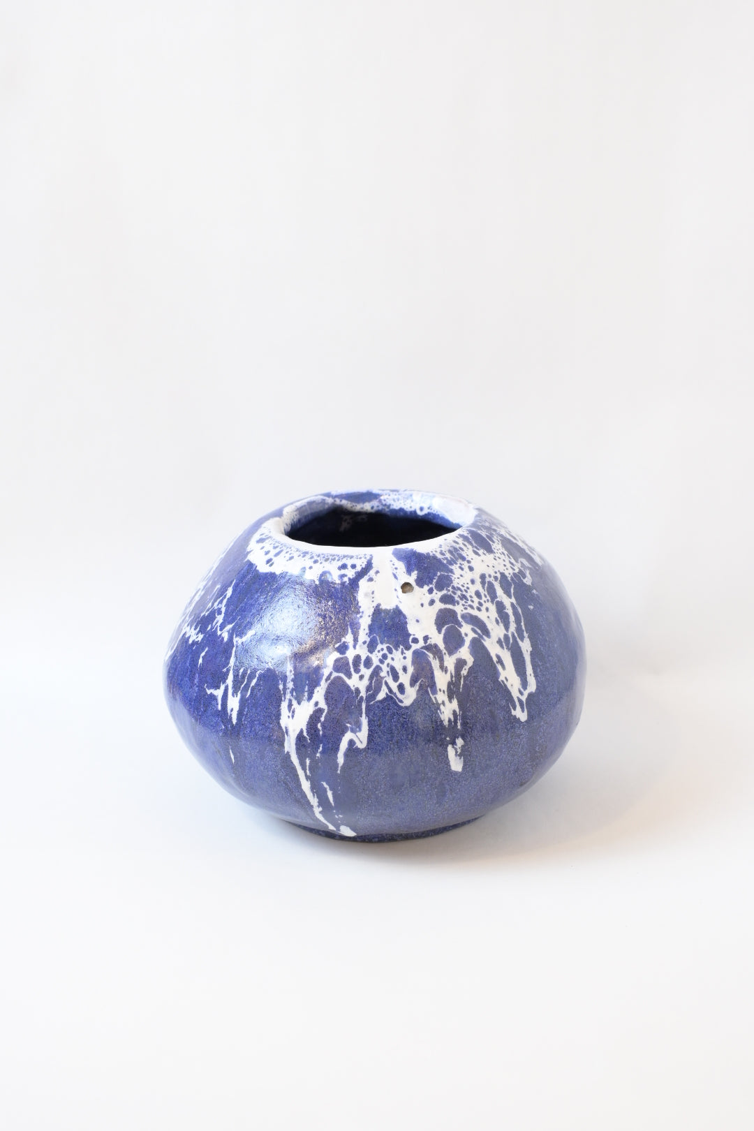 Ceramic Vase “Anja” (FAT LAVA?)