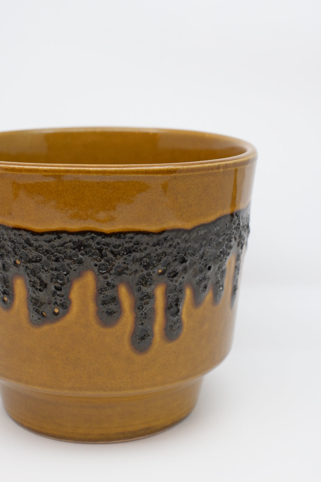 FAT LAVA Planter "BAY Keramik"