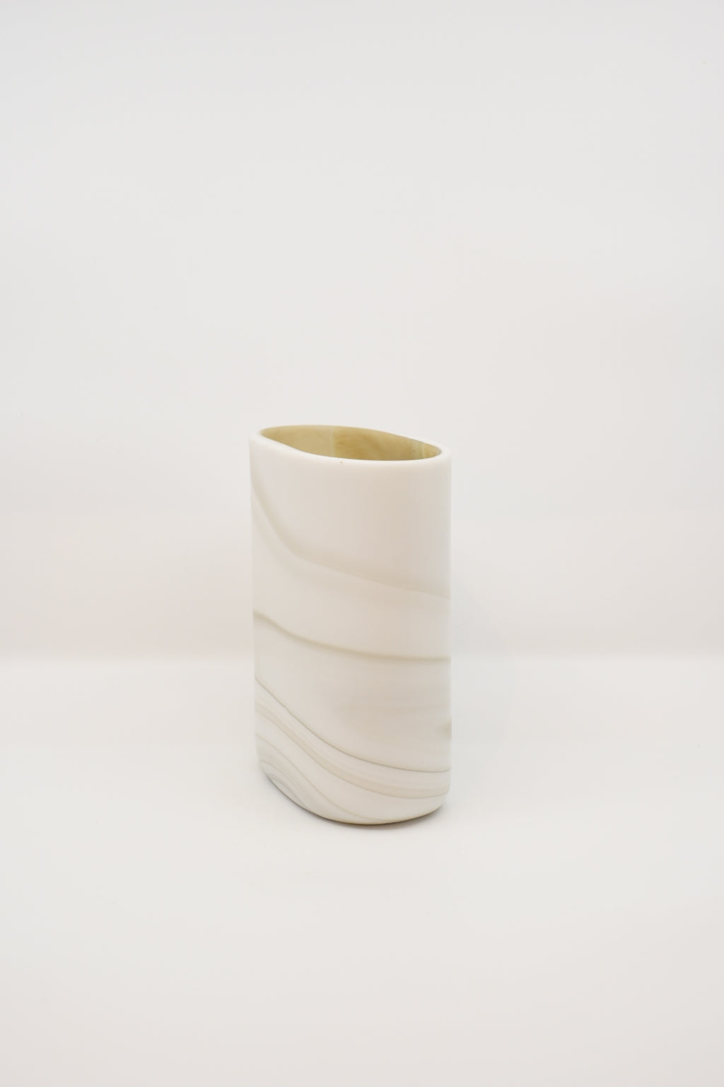 Glass Flower Vase "CARRARA" Peill & Putzler　(D)