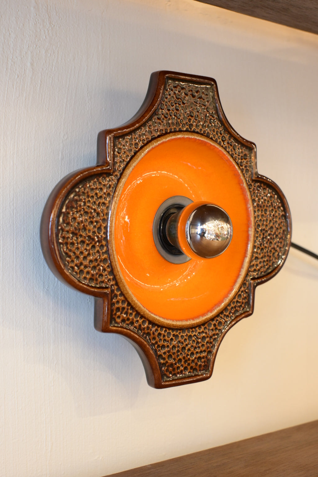 FAT LAVA Wall Lamp