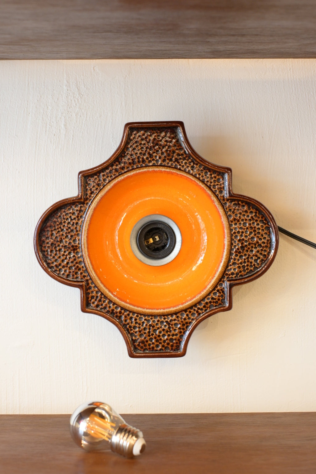 FAT LAVA Wall Lamp