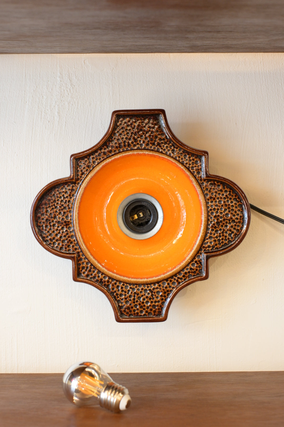 FAT LAVA Wall Lamp
